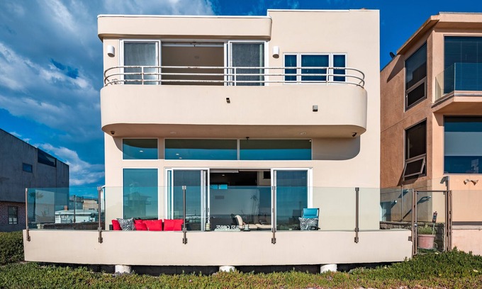 Silver Strand Casa | Time2Relax at this Beachfront House on Silverstrand!