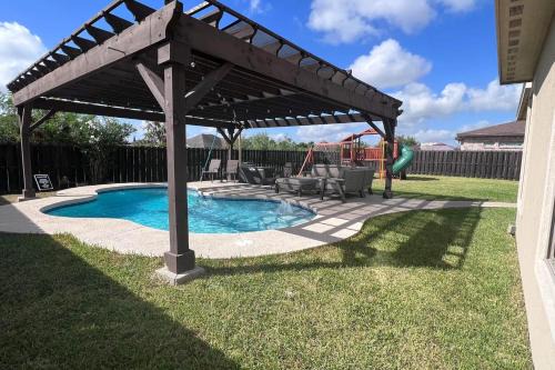 Brownsville Casa | Timeless Memories
