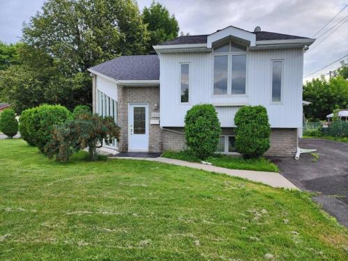 Saint-Hubert Casa | Timeless Tranquility, a place near everything!