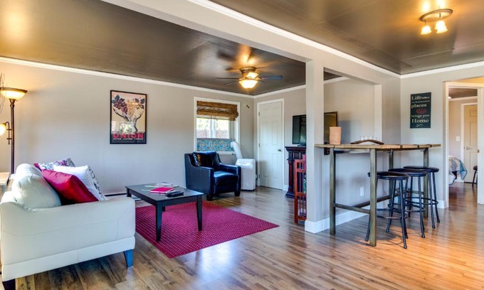 Dundee Casa | Tina's Cottage