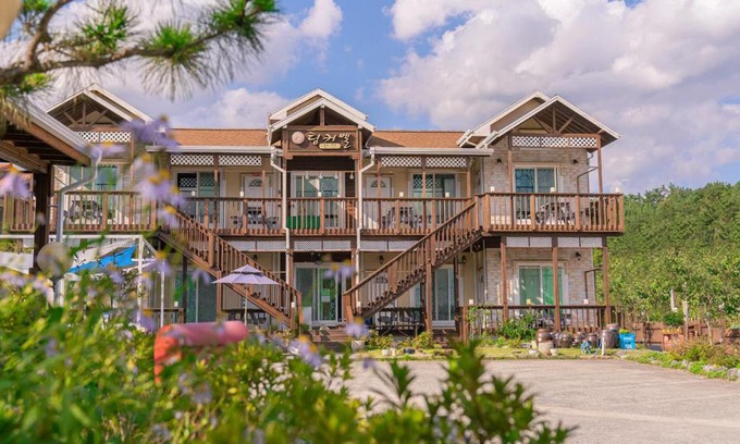 Gyeongju Casa | Tinkerbell Pension