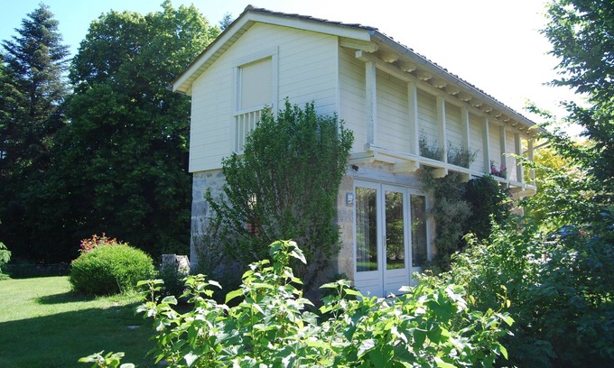 Boisset Casa | Tiny and very comfortable traditionnal Cottage for 2-3 people; garden and pool