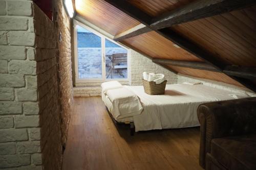 La Linea de la Concepcion Apartamento | Tiny apartment touching Gibraltar