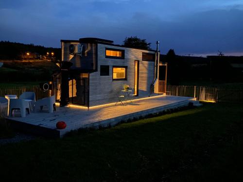 Bastogne Otro | Tiny Cosy