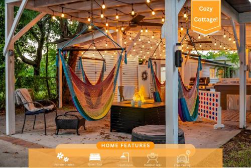Fairvilla Casa | Tiny Cottage - 3 MI to Downtwn w Grill & Hammocks