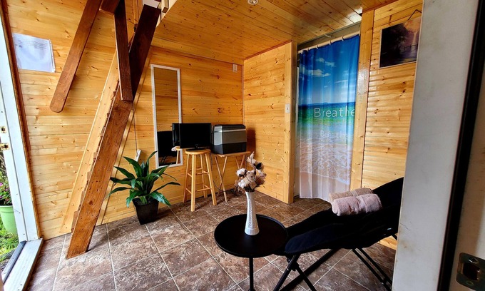 Fern Forest Cabina | # 1 cabina-baño interior privado, microondas y TV