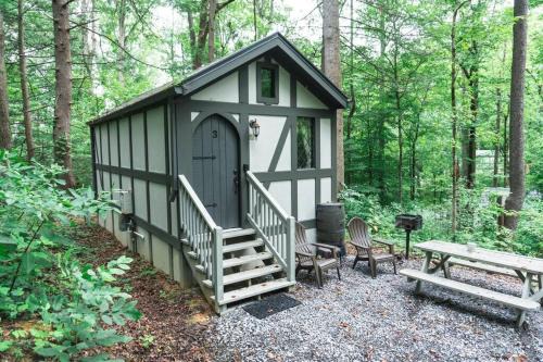 Sevierville Casa | Tiny Home Cottage Near the Smokies #3 Ingrid