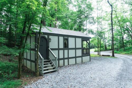 Sevierville Casa | Tiny Home Cottage Near the Smokies #6 Greta
