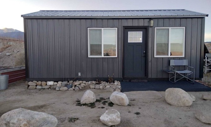 Dyer Cabaña | Tiny Home cottage nestled between hot springs and the tallest peaks in Nevada