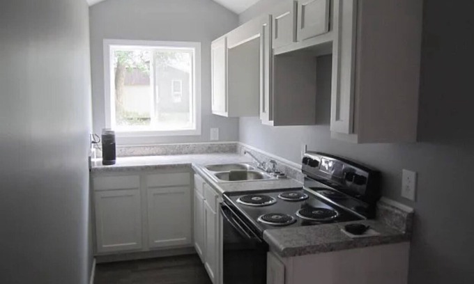 East Prairie Cabina | New ground level unit with Huge Outdoor Space