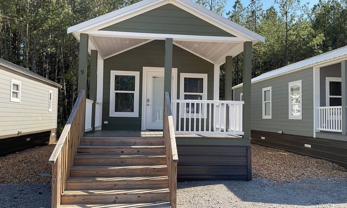 Pearl River Casa | Tiny Homes for Rent, minutes to the Casino, Golf Course & Water Park