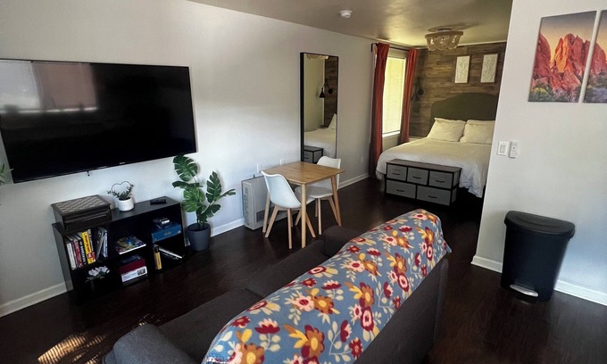 West Colorado Springs Casa | Tiny House centrally located from Garden of the Gods, Red Rocks, Manitou Springs