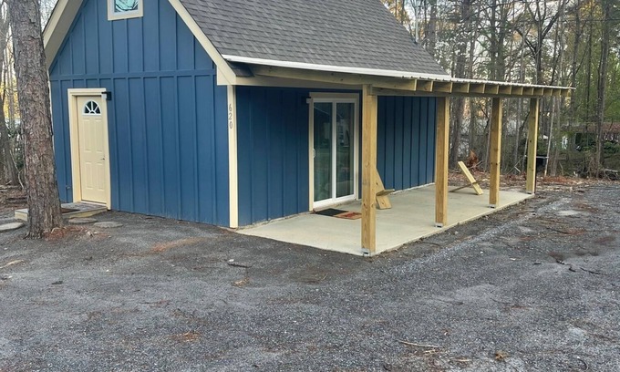 Dadeville Cabina | Tiny House (not on water front) near lake martin, and boat ramp