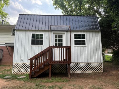 Gastonia Casa | Tiny house with smart bidet and water purify-system