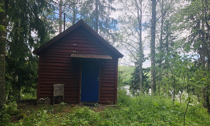 Avesta Cabina | Tiny hut in the Forest Overlooking the River