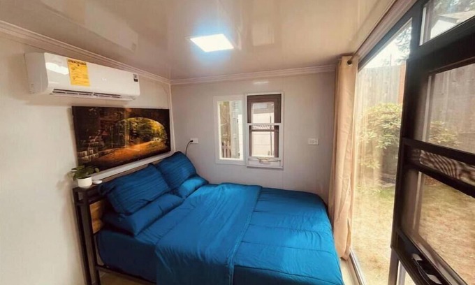 Edmonds Cabina | Tiny Oasis with all the amenities!