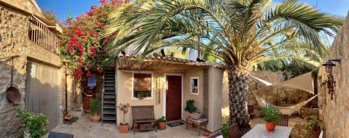 Cuevas Del Almanzora Casa | Tinyhouse im Patio einer romantischen Finca