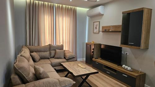 Kamez Apartamento | Tirana Airport Apartment