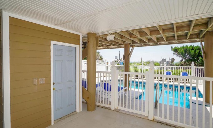 Surfside Beach Casa | Tis Grace