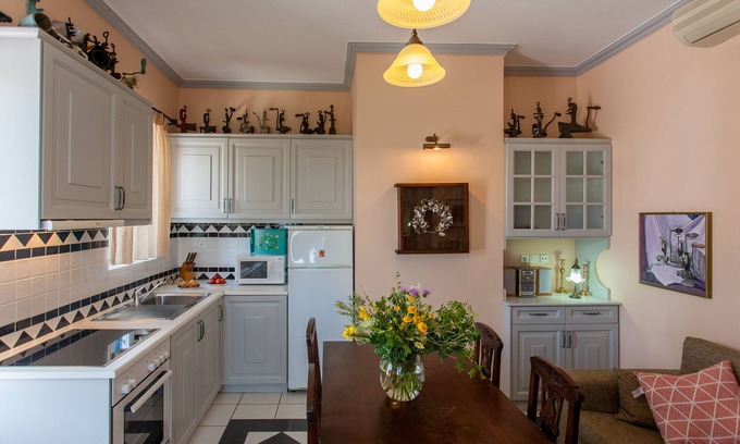 Pyrgos Psilonerou Apartamento | Titika un piso familiar con gran terraza.