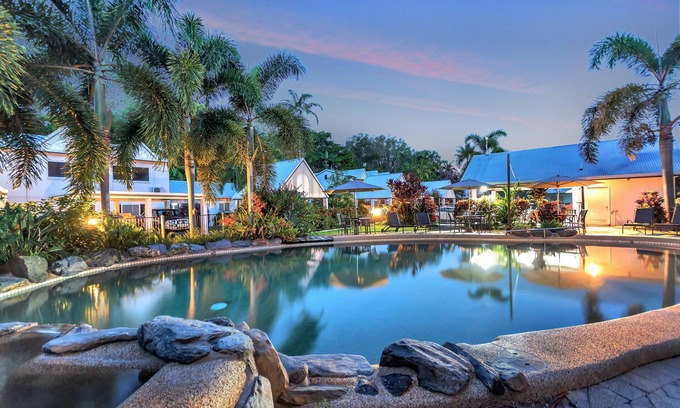Port Douglas Hotel | Titree Village Holiday Apartments