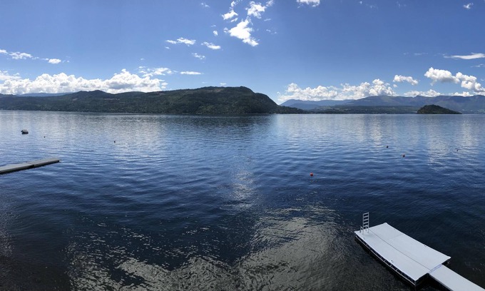 Scotch Creek Casa | TLC Beachhouse "toda la casa" -Celista, BC. Shuswap del norte