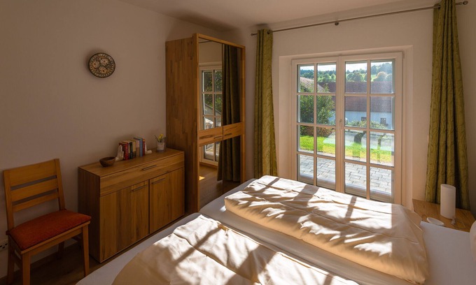 Haarbach Apartamento | Para sentirse bien, apartamento con solárium, en el campo de golf *** con WLAN gratis ***