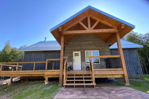 Tobermory Casa | Tobermory Village Getaway