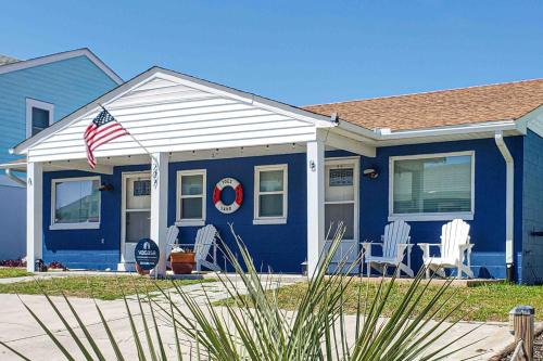 Atlantic Beach Casa | Toes in the Sand Unit B