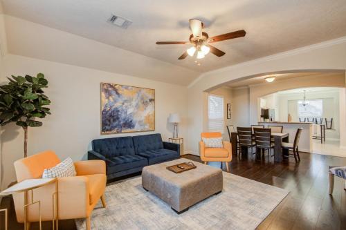 Tomball Casa | Tomball Summer Special, fast Wifi, Pets allowed