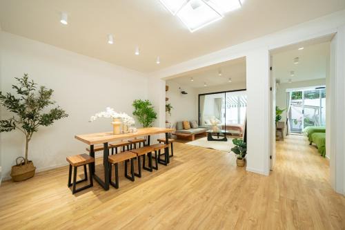Xuhui Casa | Tonight Homestay Jing'an Temple Shanghai Shenle Building