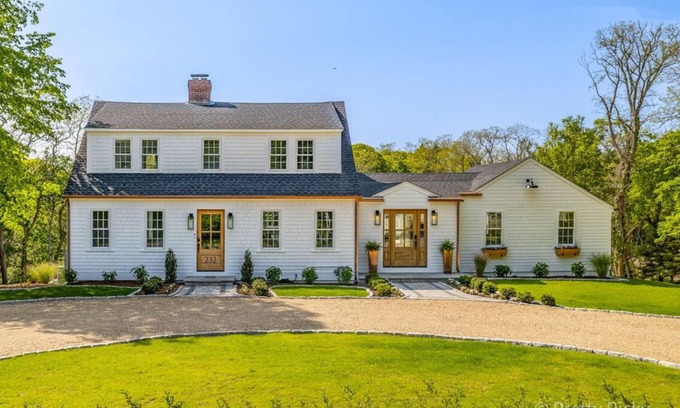 East Orleans Casa | East Orleans Vacation Estate Includes Guest House, Heated Pool, Hot Tub: 232-O