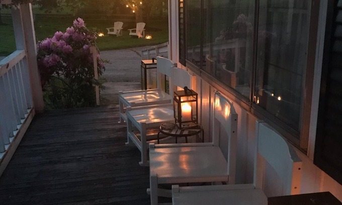 Madison Otro | Tony y Rose's Vineyard Cottage con vistas a Debevc Farms y Debonne Vineyards