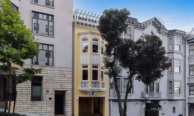 Downtown San Francisco Cabina | Tony Bennett Suite, Charming Private Suite with balcony in lovely San Francisco