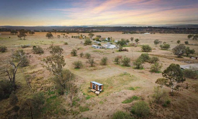 Goombungee Casa | Toowoomba Valley Views by Tiny Away