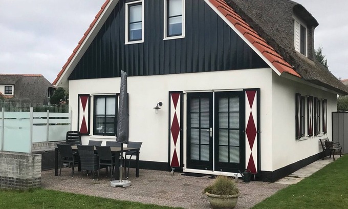 Callantsoog Casa | Casa de vacaciones "Villa Kiebitz", muy bien equipada, muy cerca de la gran playa de arena.