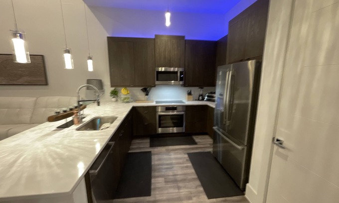Montgomery Condominio | TOP FLOOR 3BED/3BATH CONDO/Availability of 250 HP PONTOON//MARGARITAVILLE PASSES