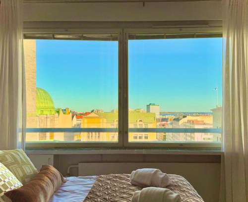 Kallio Apartamento | Top Floor Getaway in Central Helsinki - Church & Sea View