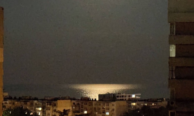 Varna Apartamento | Top floor private app sea & city view Balcony barbecue. Best location Chayka.