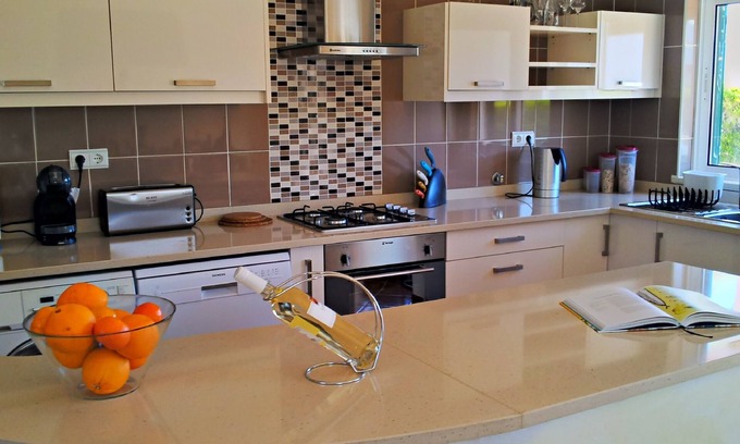 Aljezur Casa | ¡La mejor casa para cada temporada! villa independiente con aire acondicionado y piscina privada