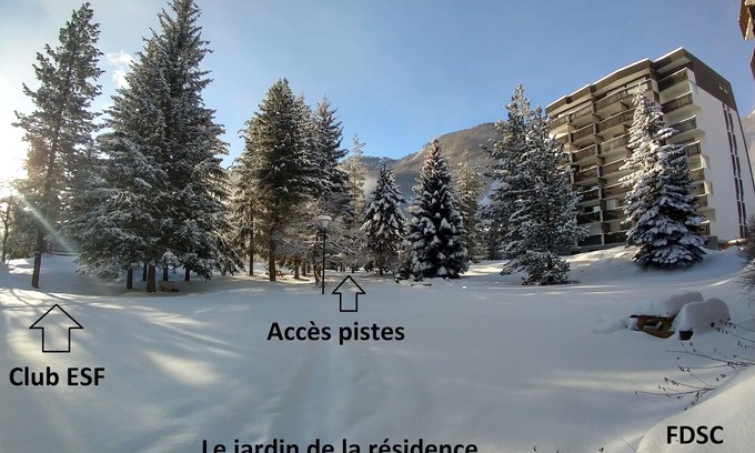 La Salle-les-Alpes Apartamento | Excelente ubicación, pie de pistas SERRECHEVALIER 1400 acceso directo a pistas, club