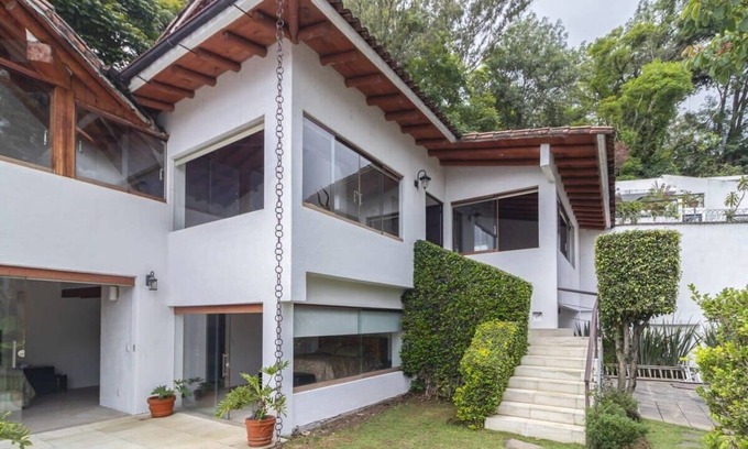 Centro Casa | Ubicación privilegiada con piscina privada