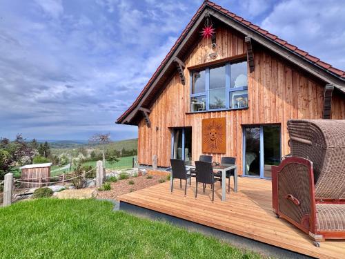 Berggieshubel Apartamento | TOP moderne FeWo - Alpakahof zum Himmelreich, traumhafte Lage, Terrasse mit Weitblick, kostenfreier Parkplatz, Nähe Kurklinik, optional Sauna