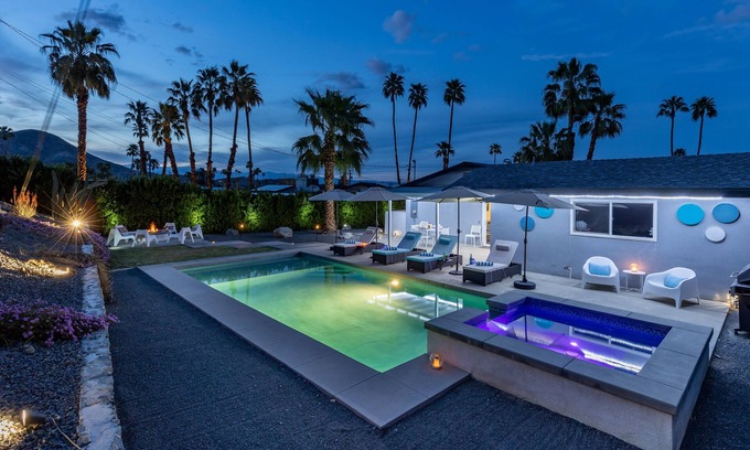 Cathedral City Cove Casa | Top of the Cove - Fun Retro Vibe & Stunning Pool!