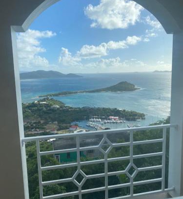 Parham Town Apartamento | Top of the Hill Blue Sunshine