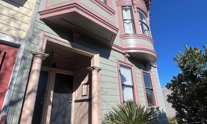 Russian Hill Casa | Top of the Park with Views Russian Hill 2 bedroom Townhouse