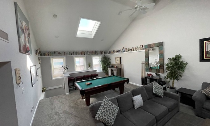 East Somerville Apartamento | Top Of The World en la estación naranja de la línea Sullivan. y cerca de la línea verde