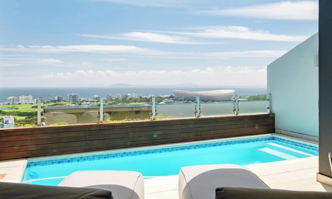 Green Point Villa | Top Urban Escape w Pool and Ocean View Villa Alexa