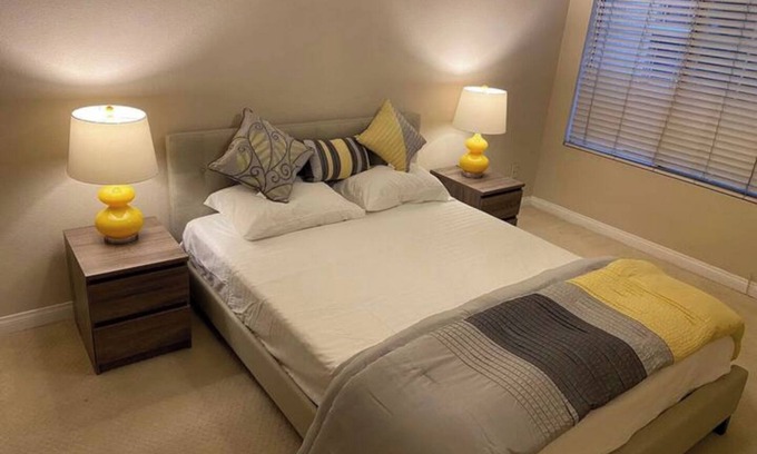 Warner Center Apartamento | Topanga Luxe Loft