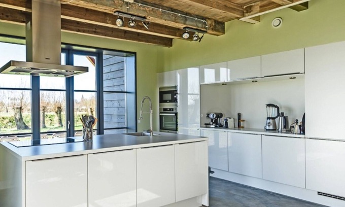 Oostkapelle Villa | TopLocatieZeeland # The Old Farmhouse